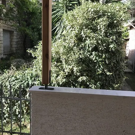 White Jasmine Appartement *